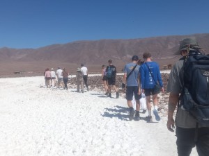 Estudiantes de intercambio de Pembroke School, Hershel y Bishops en su viaje a San Pedro de Atacama acompañados de Miss María José Canas - 2024